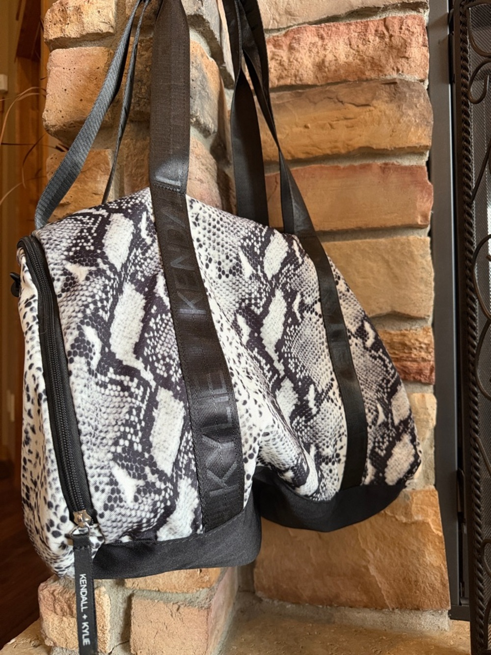 Kendall & Kylie Black and White Snake-Print Travel Duffle Yoga Bag